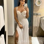 Desi_She